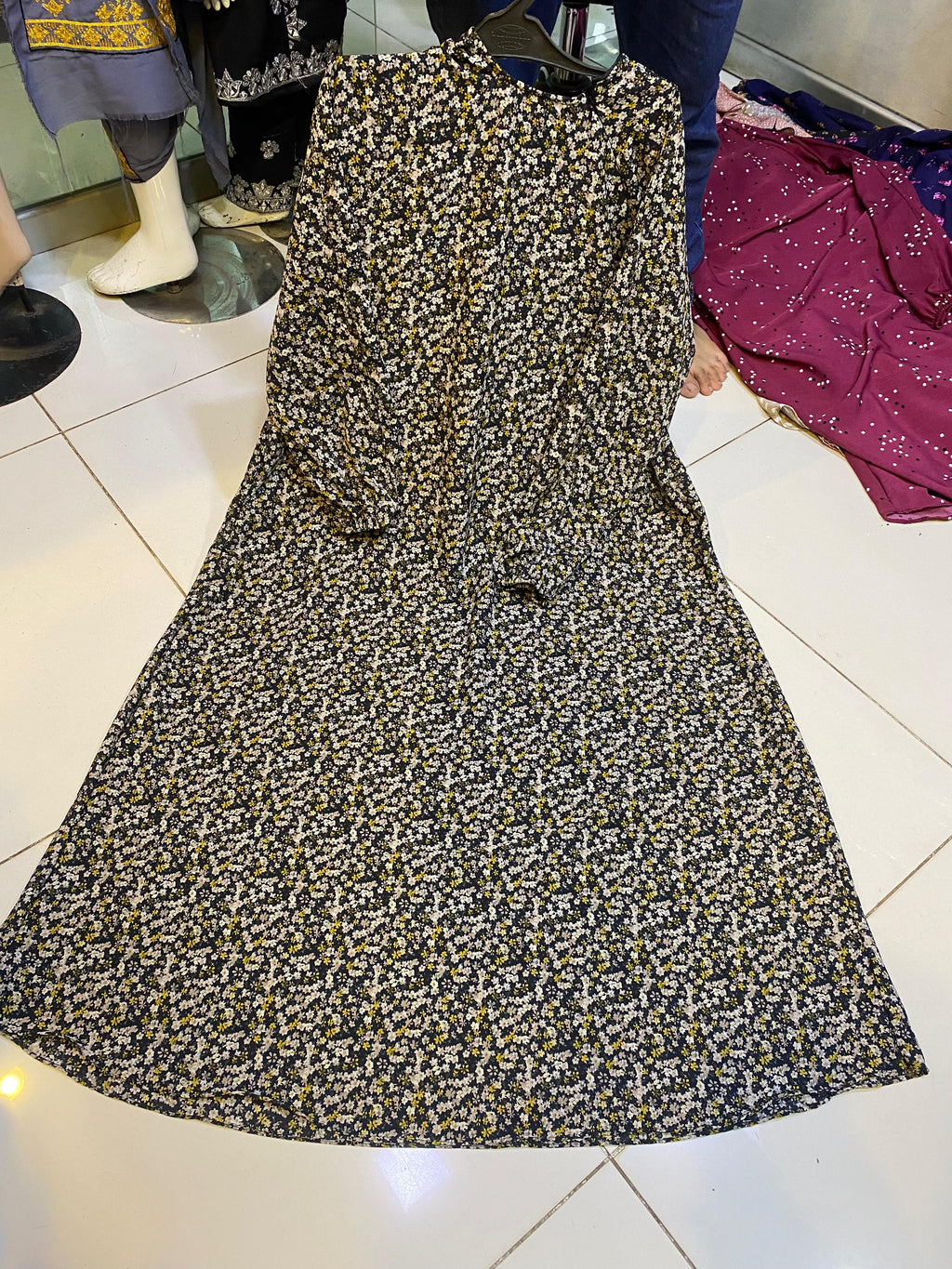 Printed Abaya Maxi | Neck Zip