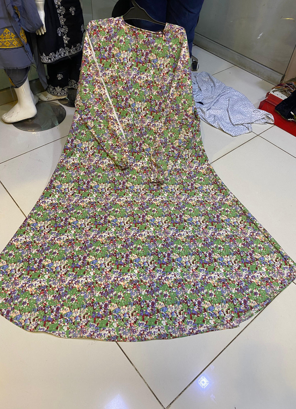 Printed Abaya Maxi | Neck Zip