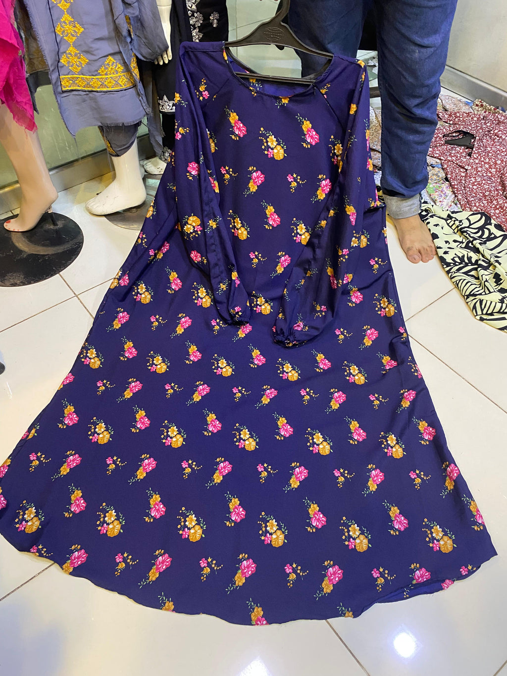 Printed Abaya Maxi | Neck Zip